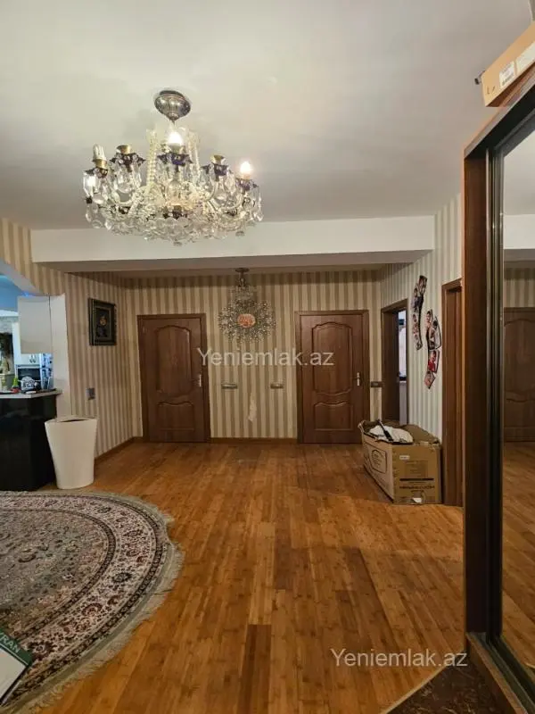 Satılır 3 otaqlı yeni tikili 120 m²