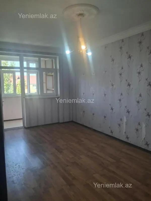 Satılır 1 otaqlı köhnə tikili 34 m²