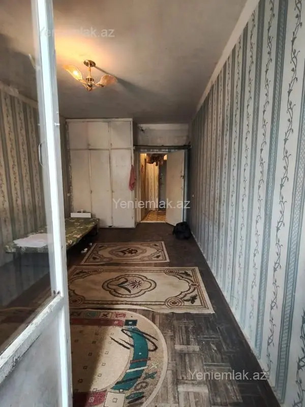 Satılır 1 otaqlı köhnə tikili 25 m²