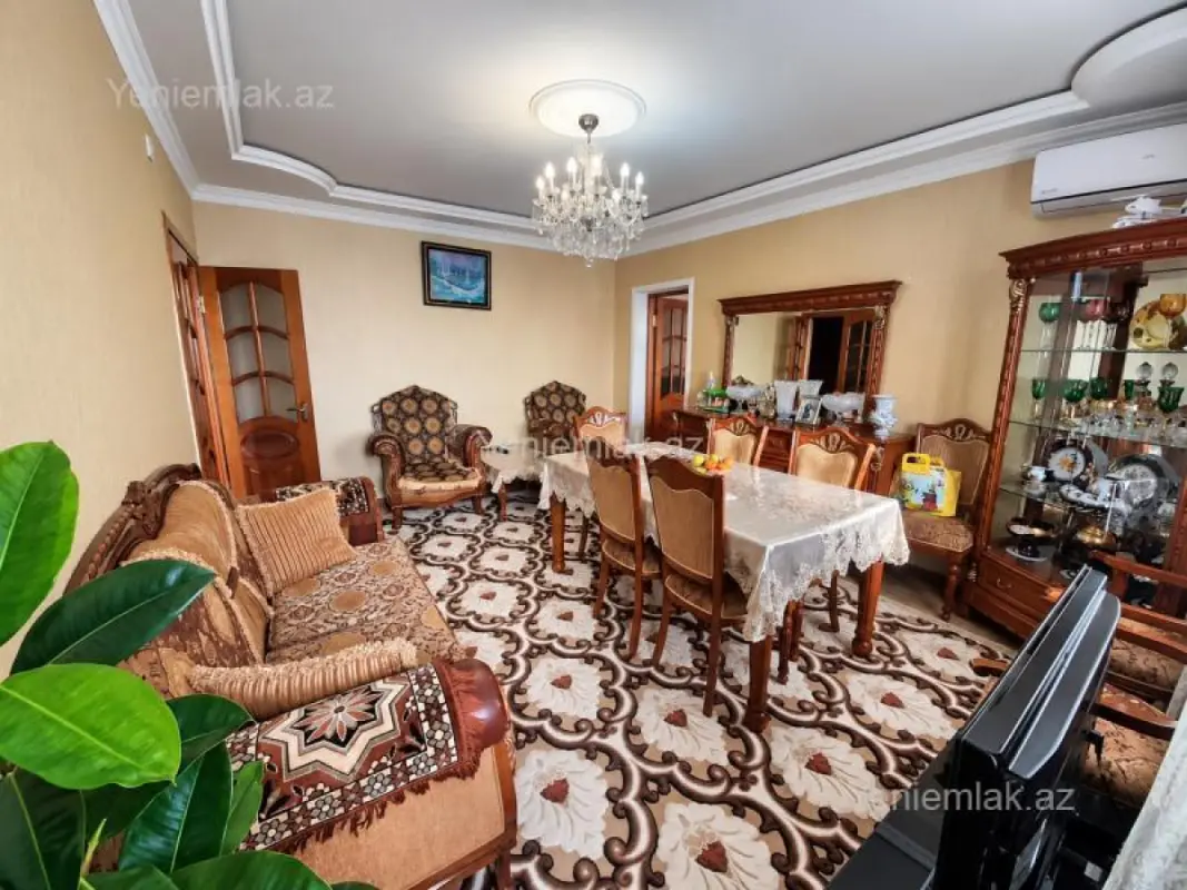 Satılır 3 otaqlı köhnə tikili 86 m²