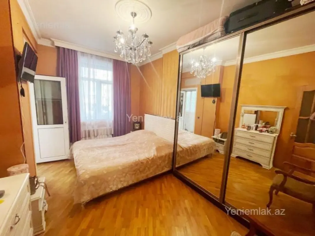 Satılır 2 otaqlı yeni tikili 85 m²
