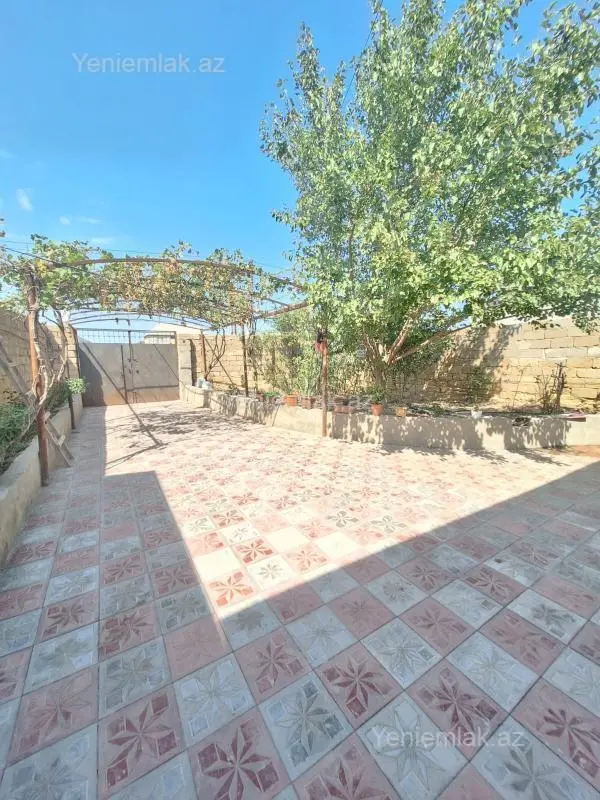 Satılır 4 otaqlı həyət evi 130 m²