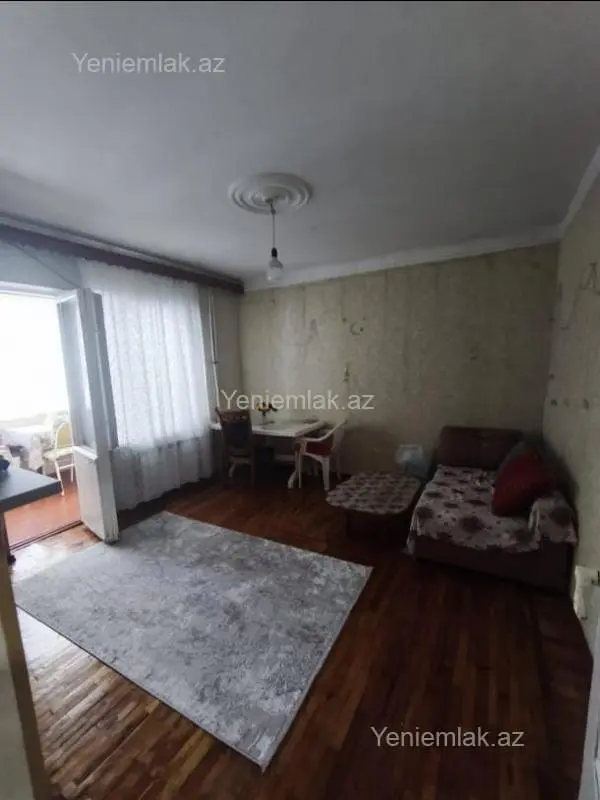 Satılır 3 otaqlı köhnə tikili 60 m²