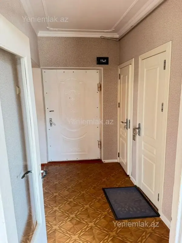 Satılır 2 otaqlı köhnə tikili 55 m²