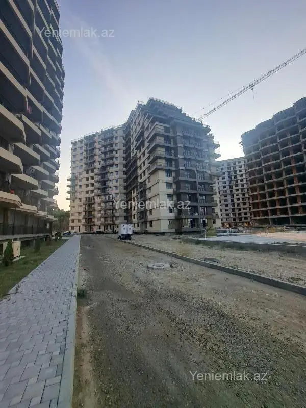 Satılır 3 otaqlı yeni tikili 145 m²