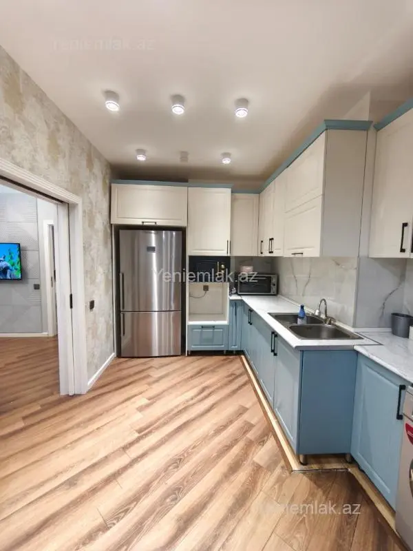 Satılır 4 otaqlı yeni tikili 160 m²