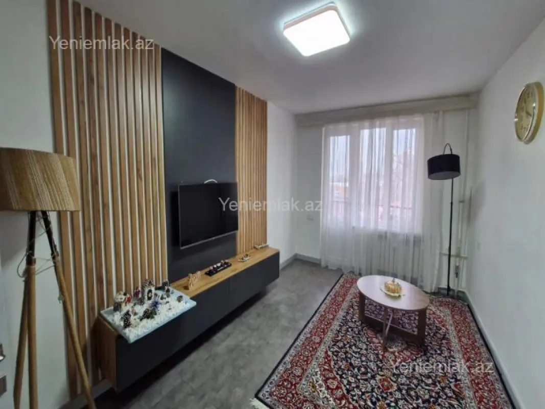 Satılır 3 otaqlı köhnə tikili 75 m²