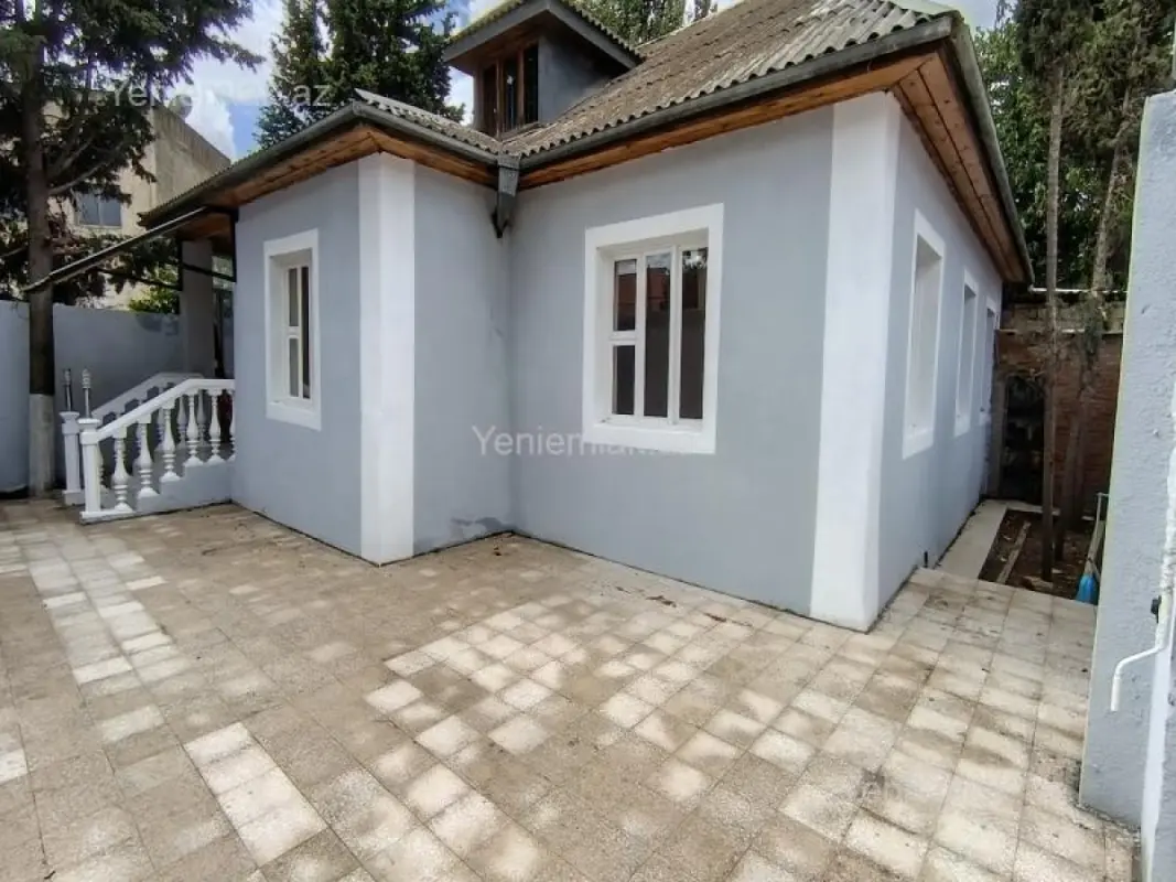 Satılır 4 otaqlı həyət evi 106 m²