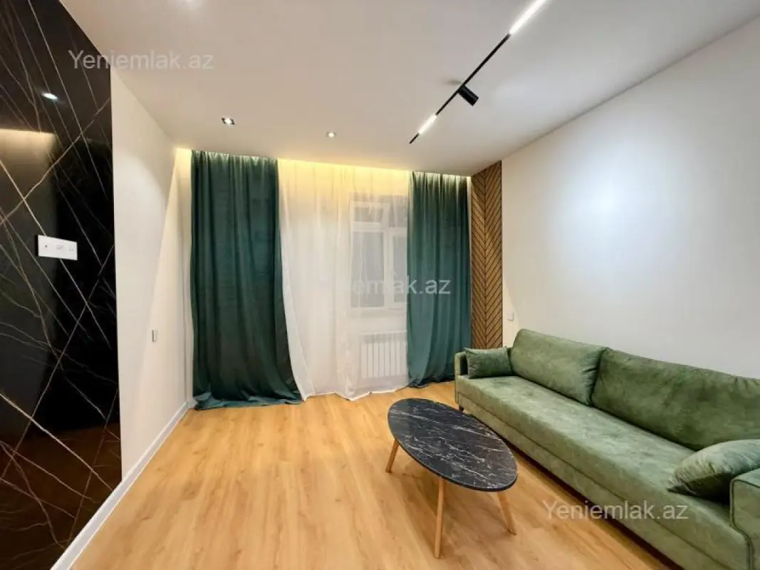 Satılır 3 otaqlı yeni tikili 76 m²
