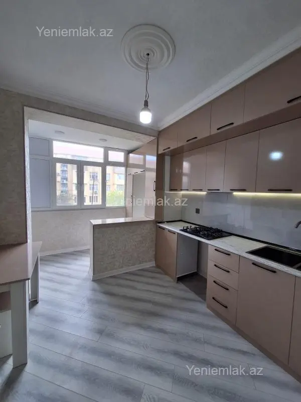 Satılır 2 otaqlı köhnə tikili 58 m²