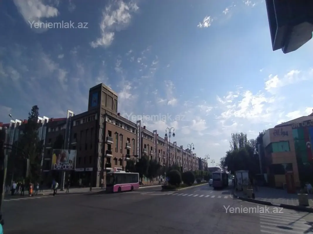 Satılır 1 otaqlı köhnə tikili 30 m²