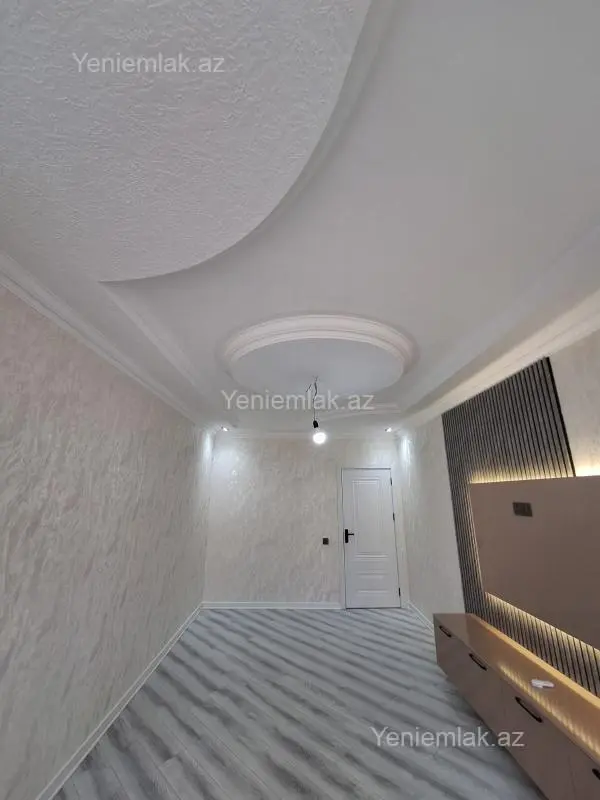 Satılır 2 otaqlı köhnə tikili 56 m²