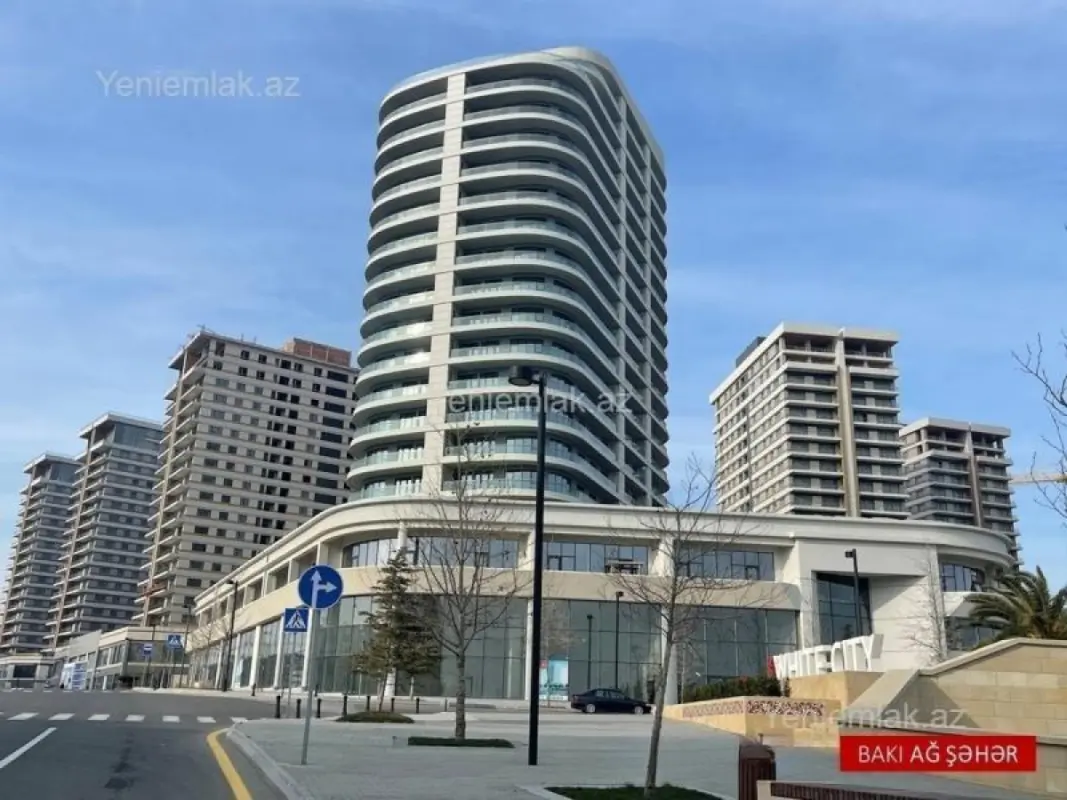 Satılır 4 otaqlı yeni tikili 220 m²