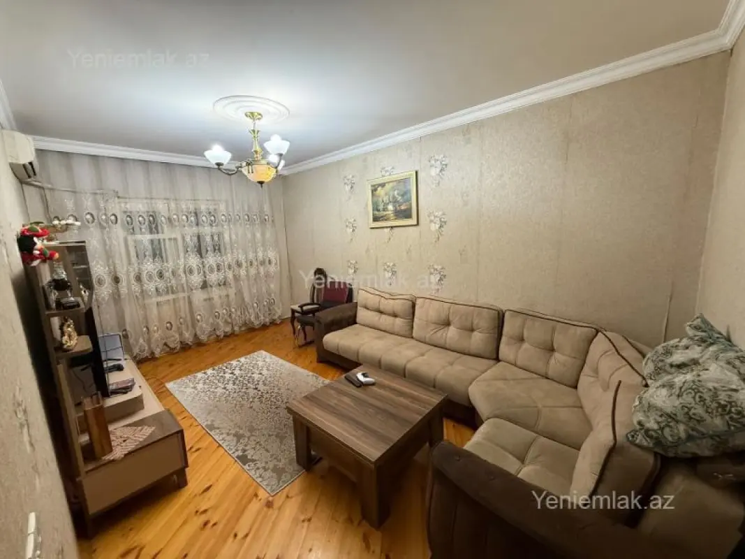 Satılır 3 otaqlı köhnə tikili 80 m²