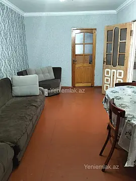 Satılır 2 otaqlı köhnə tikili 50 m² — Sumqayıt, 4-cü mikrorayon 2 otaq 50.00 m²