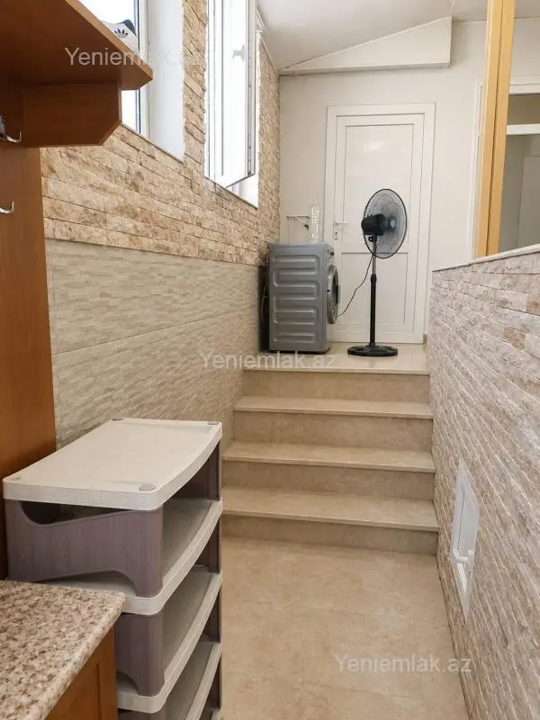 Satılır 4 otaqlı həyət evi 100 m²