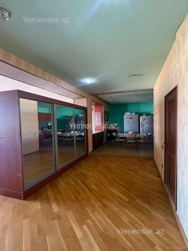 Satılır 3 otaqlı yeni tikili 127 m²
