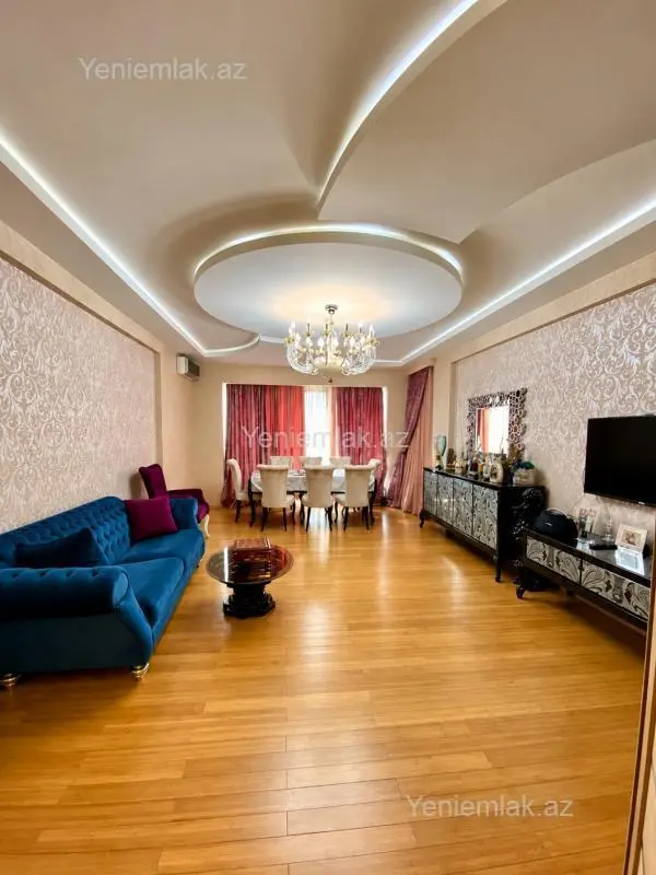 Satılır 4 otaqlı yeni tikili 192 m²