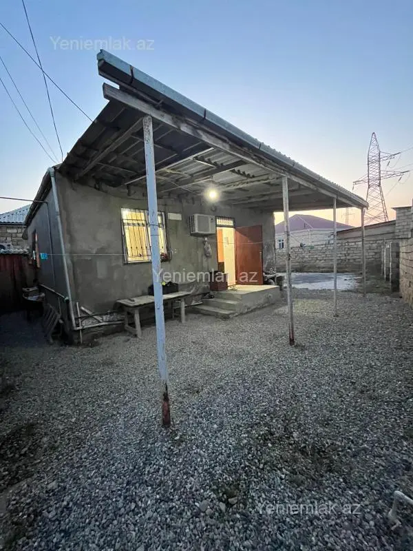 Satılır 2 otaqlı həyət evi 50 m²