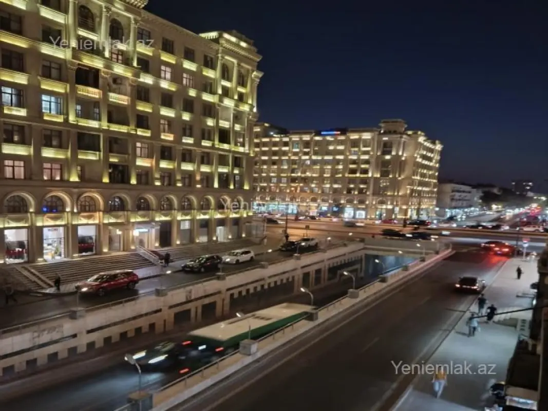 Satılır 2 otaqlı köhnə tikili 45 m²
