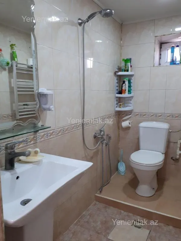Satılır 4 otaqlı həyət evi 150 m²