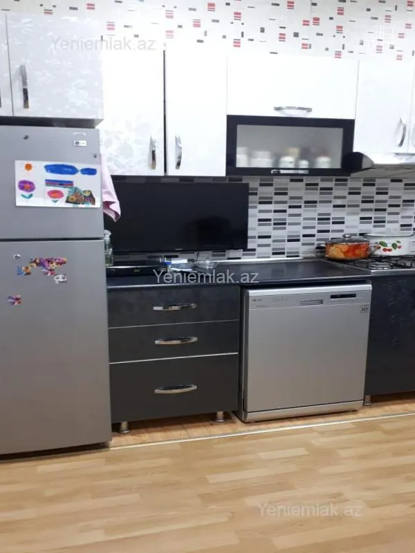 Satılır 4 otaqlı həyət evi 150 m²