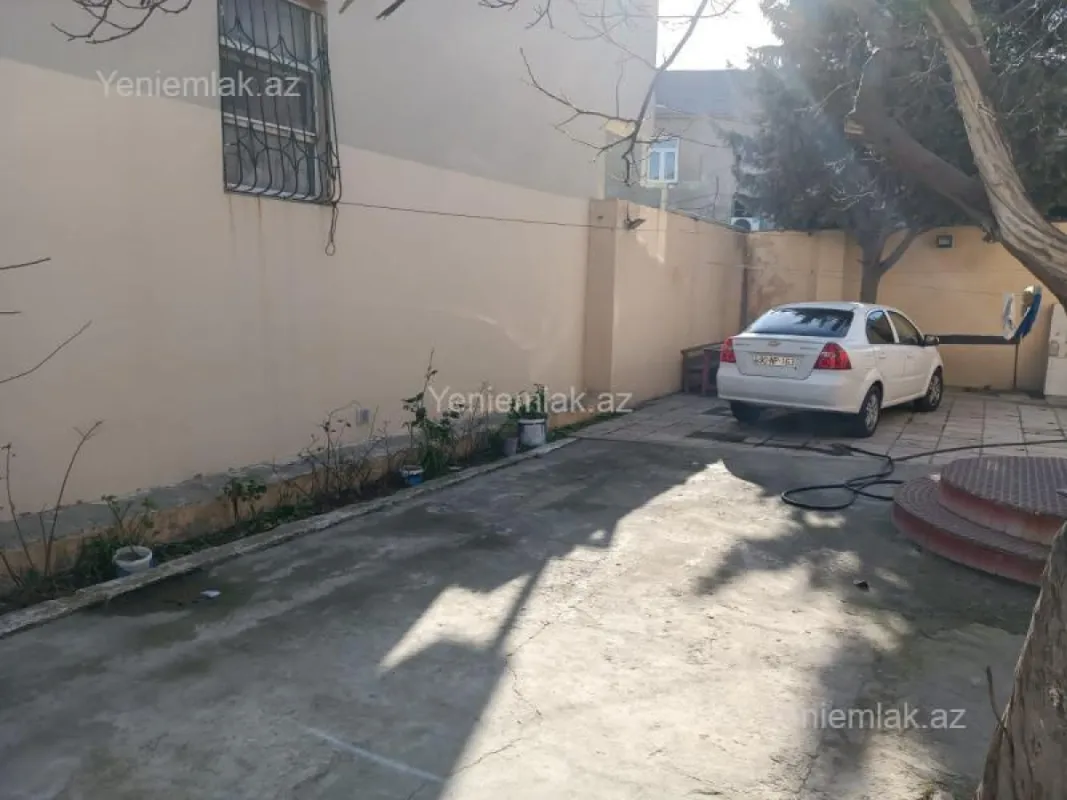 Satılır 4 otaqlı həyət evi 150 m²
