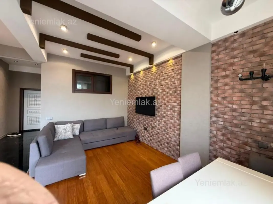 Satılır 2 otaqlı yeni tikili 55 m²
