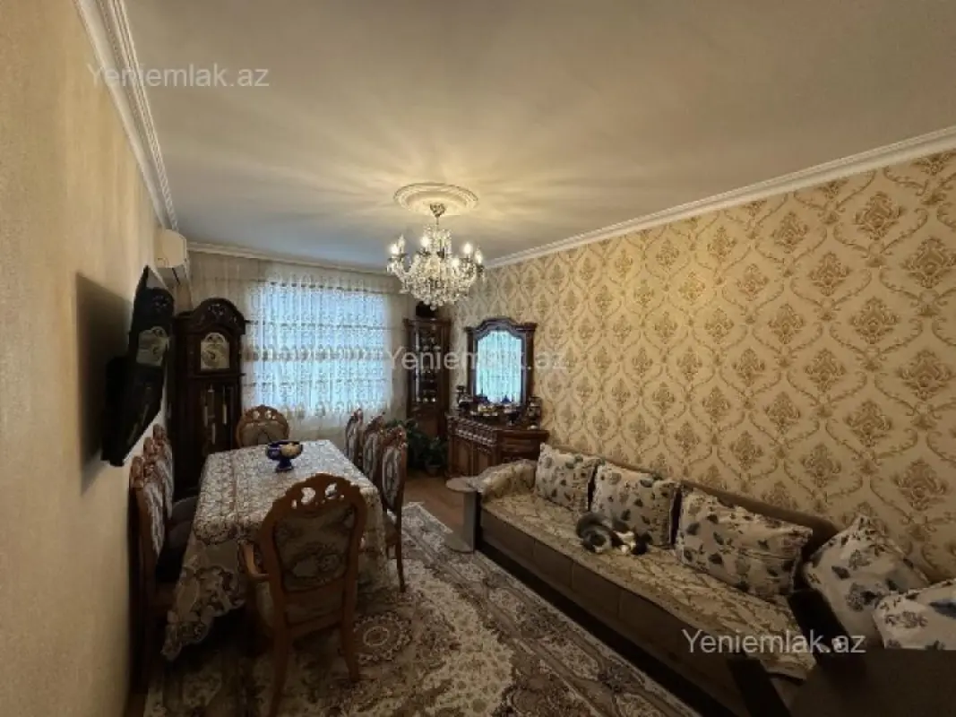 Satılır 3 otaqlı köhnə tikili 84 m²