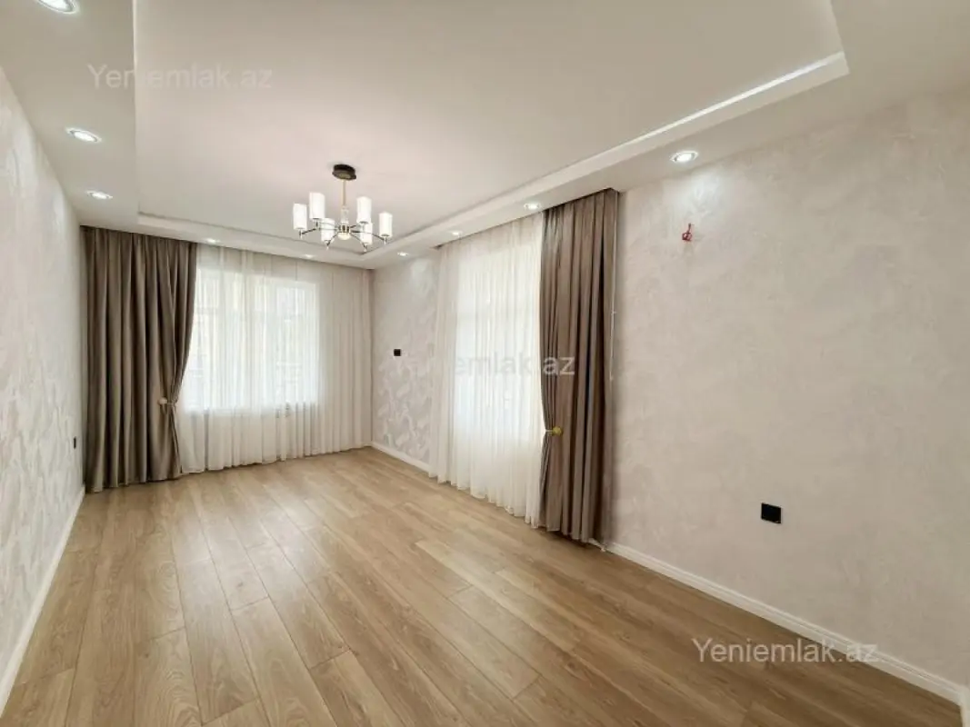 Satılır 2 otaqlı köhnə tikili 60 m²