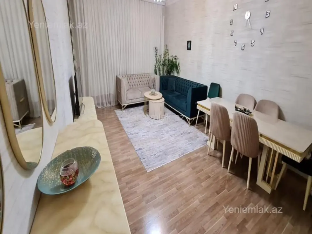 Satılır 3 otaqlı yeni tikili 135 m²