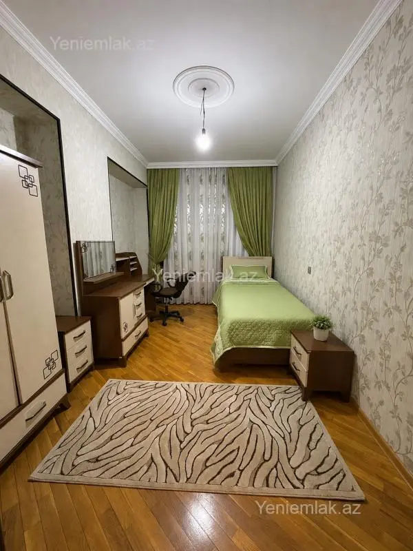 Satılır 3 otaqlı yeni tikili 150 m²