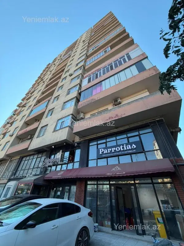 Satılır 3 otaqlı yeni tikili 120 m²