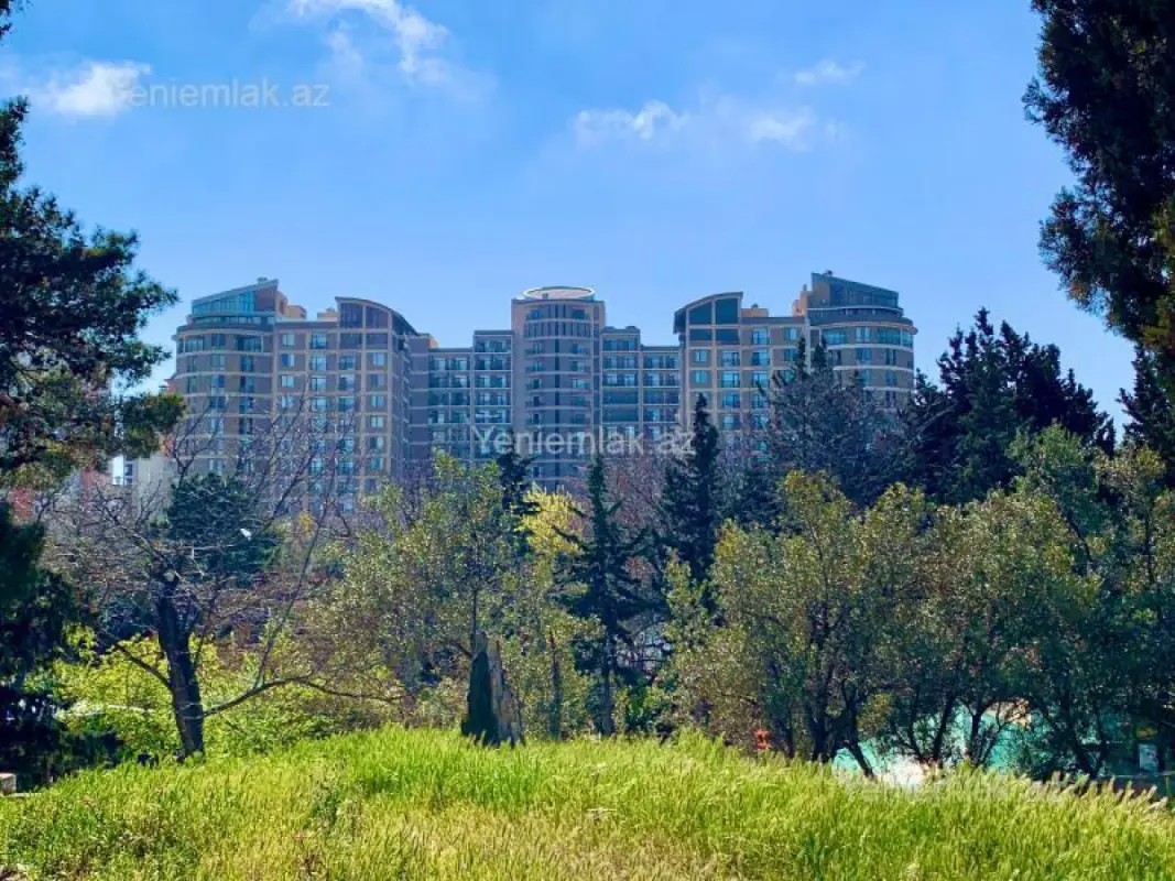 Satılır 4 otaqlı yeni tikili 197 m²