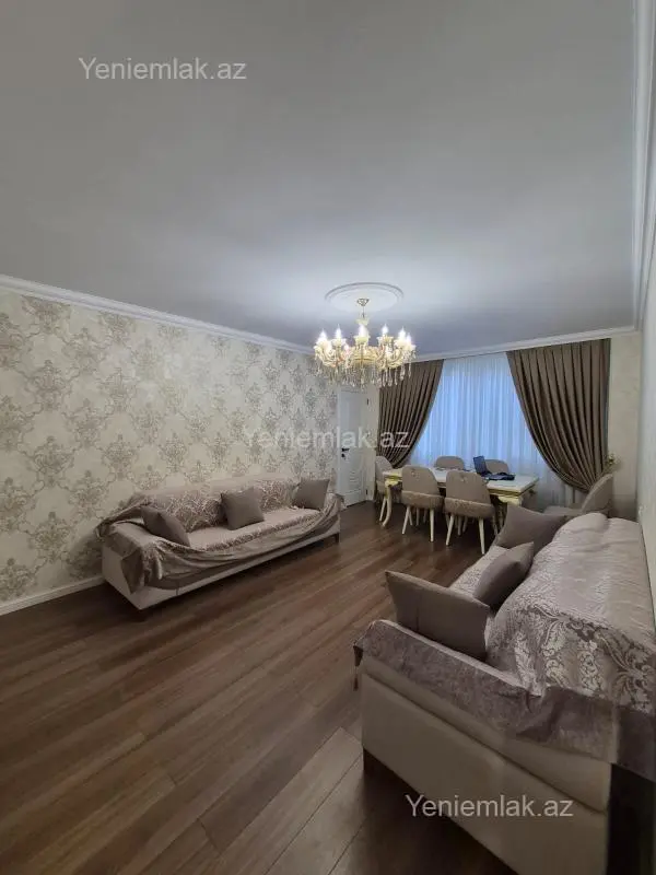 Satılır 4 otaqlı köhnə tikili 90 m²