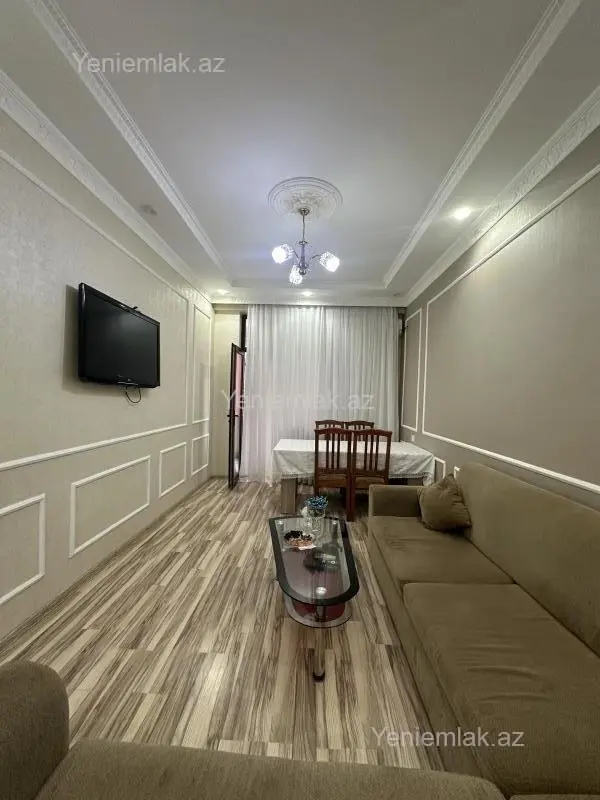 Satılır 3 otaqlı yeni tikili 73 m²