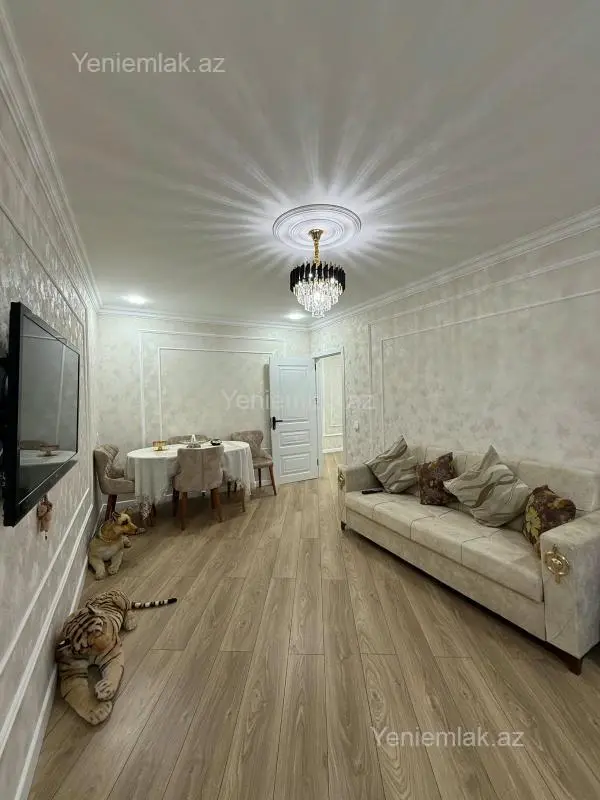 Satılır 3 otaqlı köhnə tikili 72 m²
