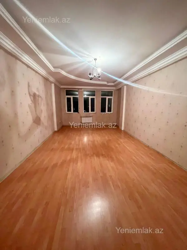 Satılır 3 otaqlı yeni tikili 140 m²
