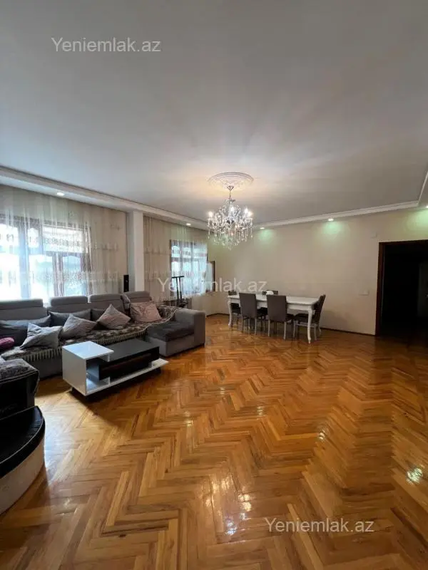 Satılır 5 otaqlı köhnə tikili 115 m²