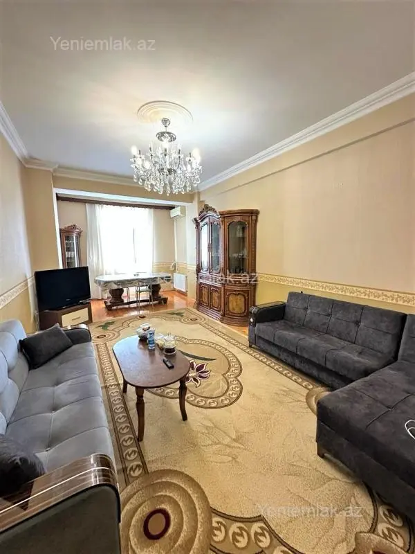 Satılır 3 otaqlı yeni tikili 90 m²