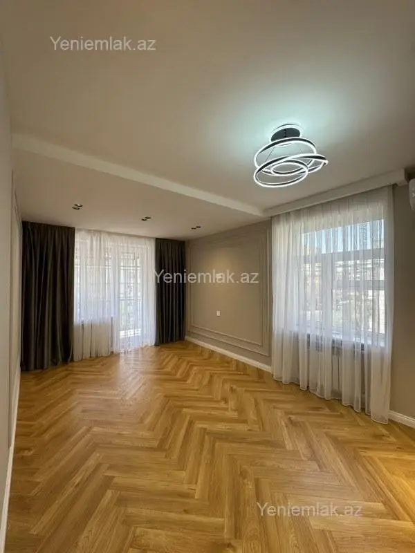 Satılır 2 otaqlı köhnə tikili 50 m²