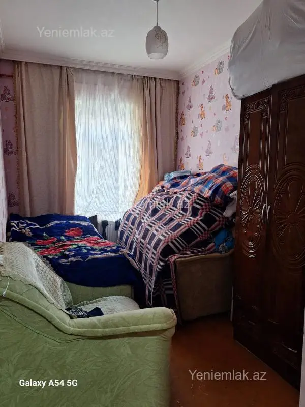 Satılır 2 otaqlı köhnə tikili 56 m²
