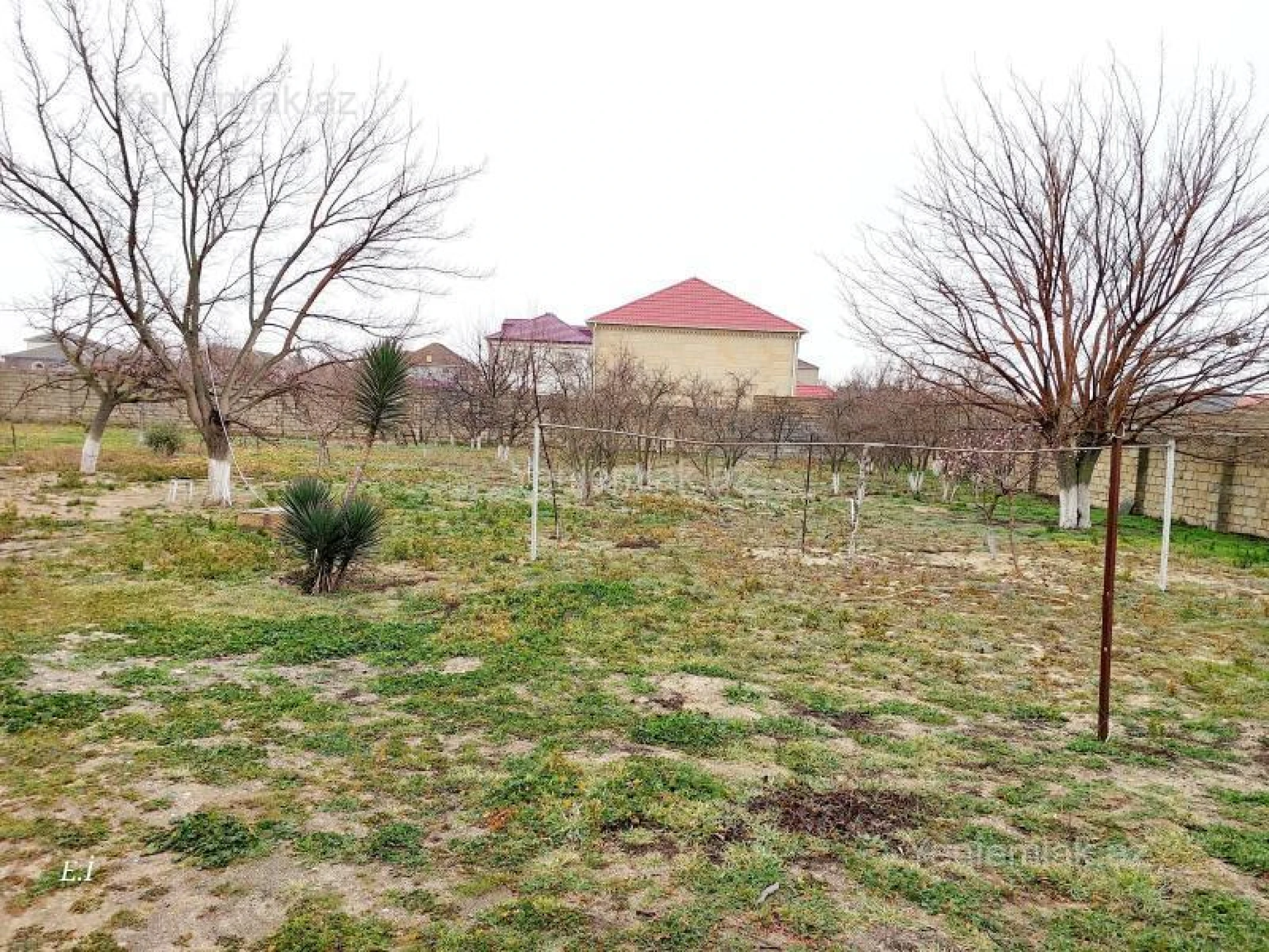 Satılır 3 otaqlı həyət evi 100 m²