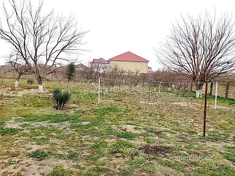 Satılır 3 otaqlı həyət evi 100 m²