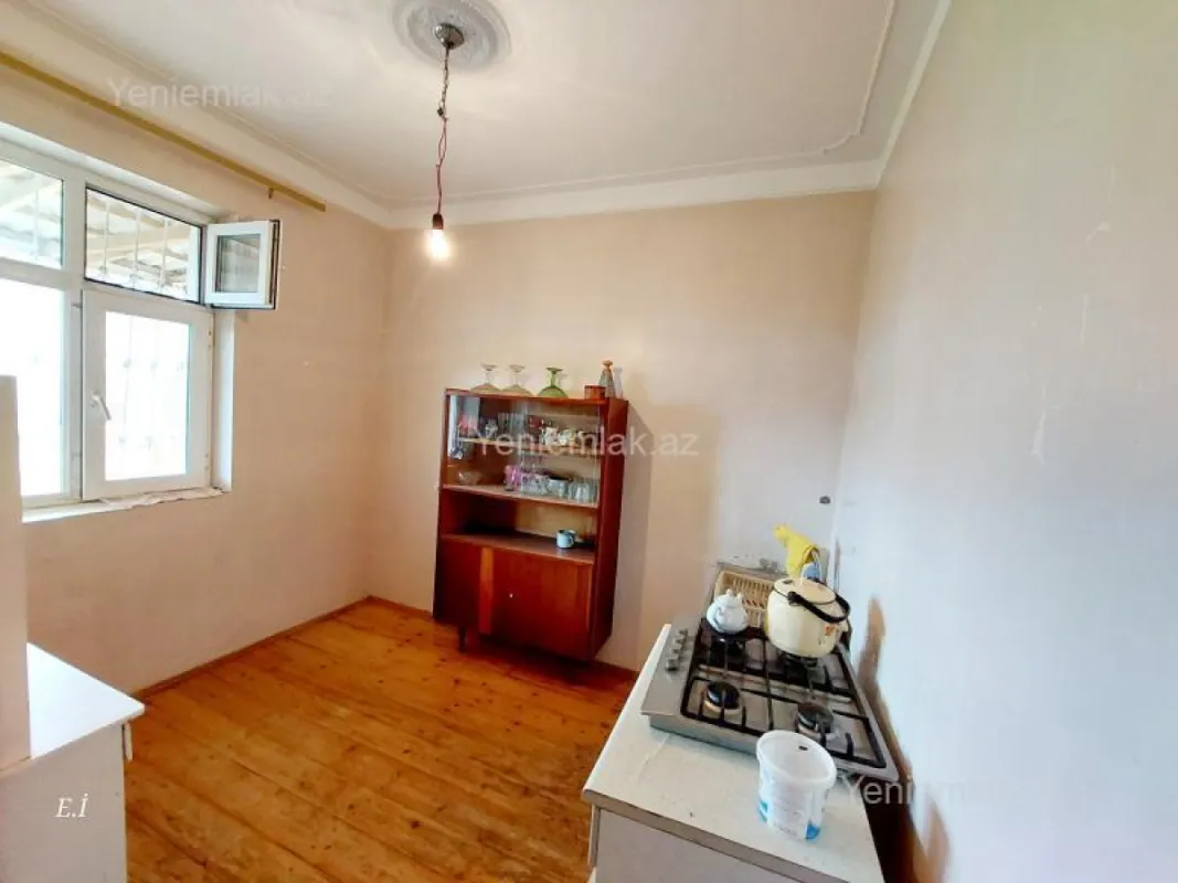 Satılır 3 otaqlı həyət evi 100 m²