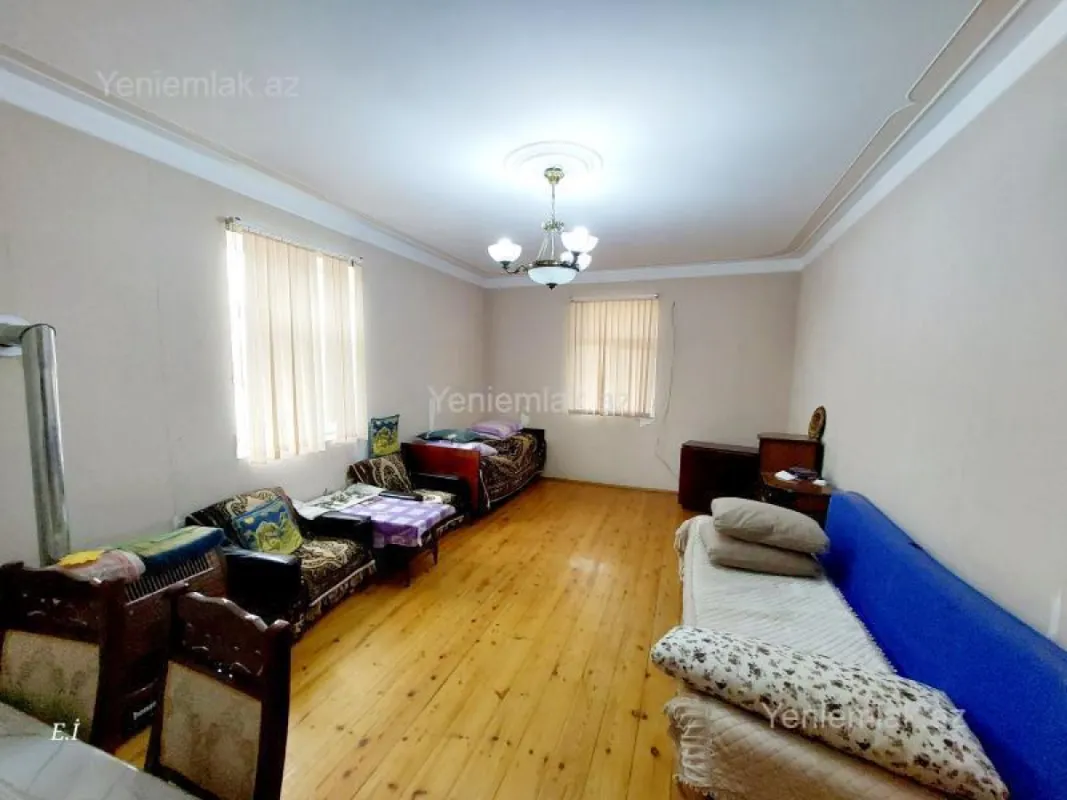 Satılır 3 otaqlı həyət evi 100 m²