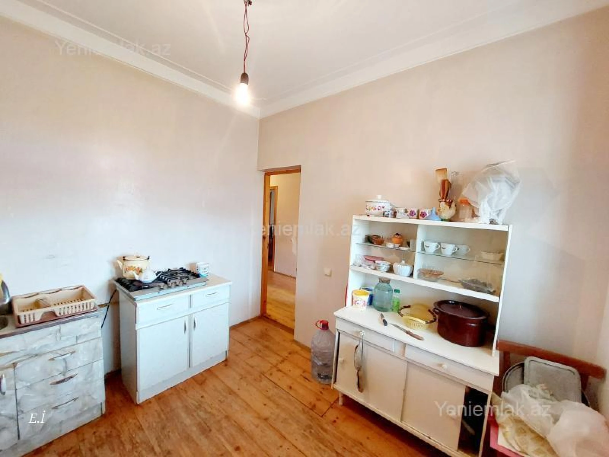 Satılır 3 otaqlı həyət evi 100 m²