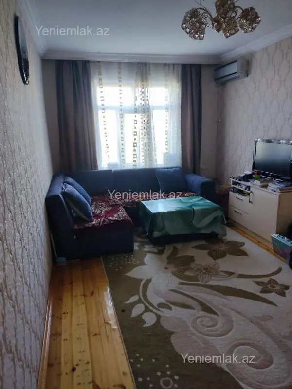 Satılır 2 otaqlı köhnə tikili 60 m²