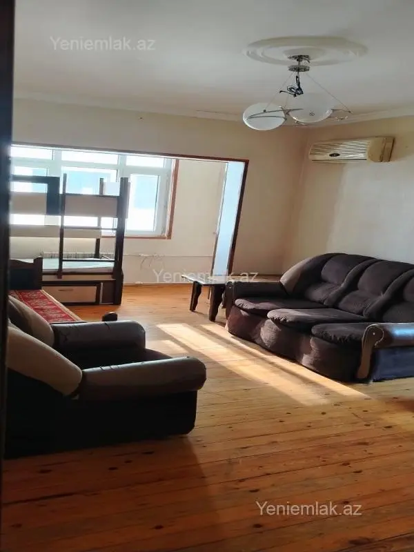 Satılır 2 otaqlı köhnə tikili 65 m²