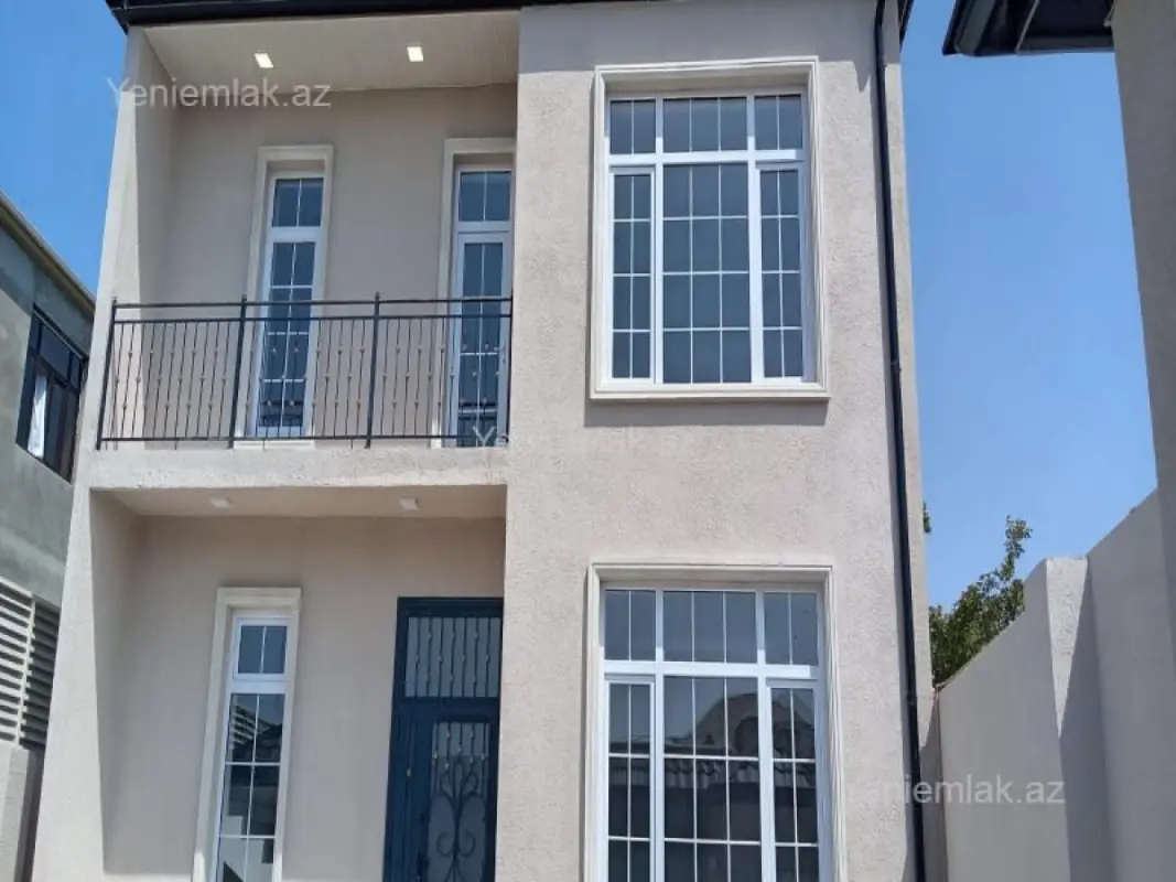 Satılır 4 otaqlı həyət evi 220 m²